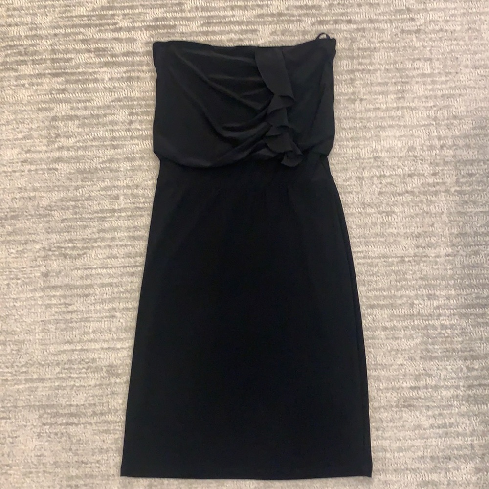 NWT—-White House / Black Market strapless dress in black in XS.